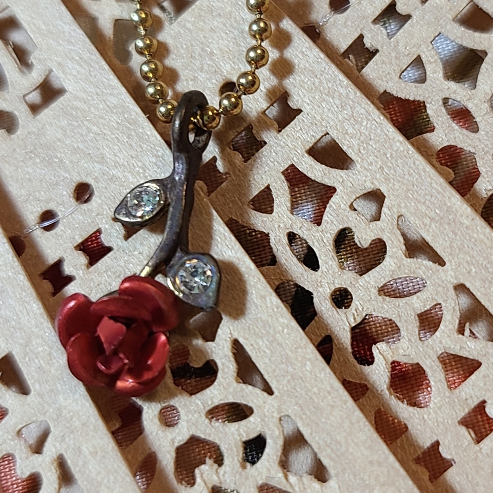 Ladies necklace for sale Very petite. Petite - Picture 2 of 10
